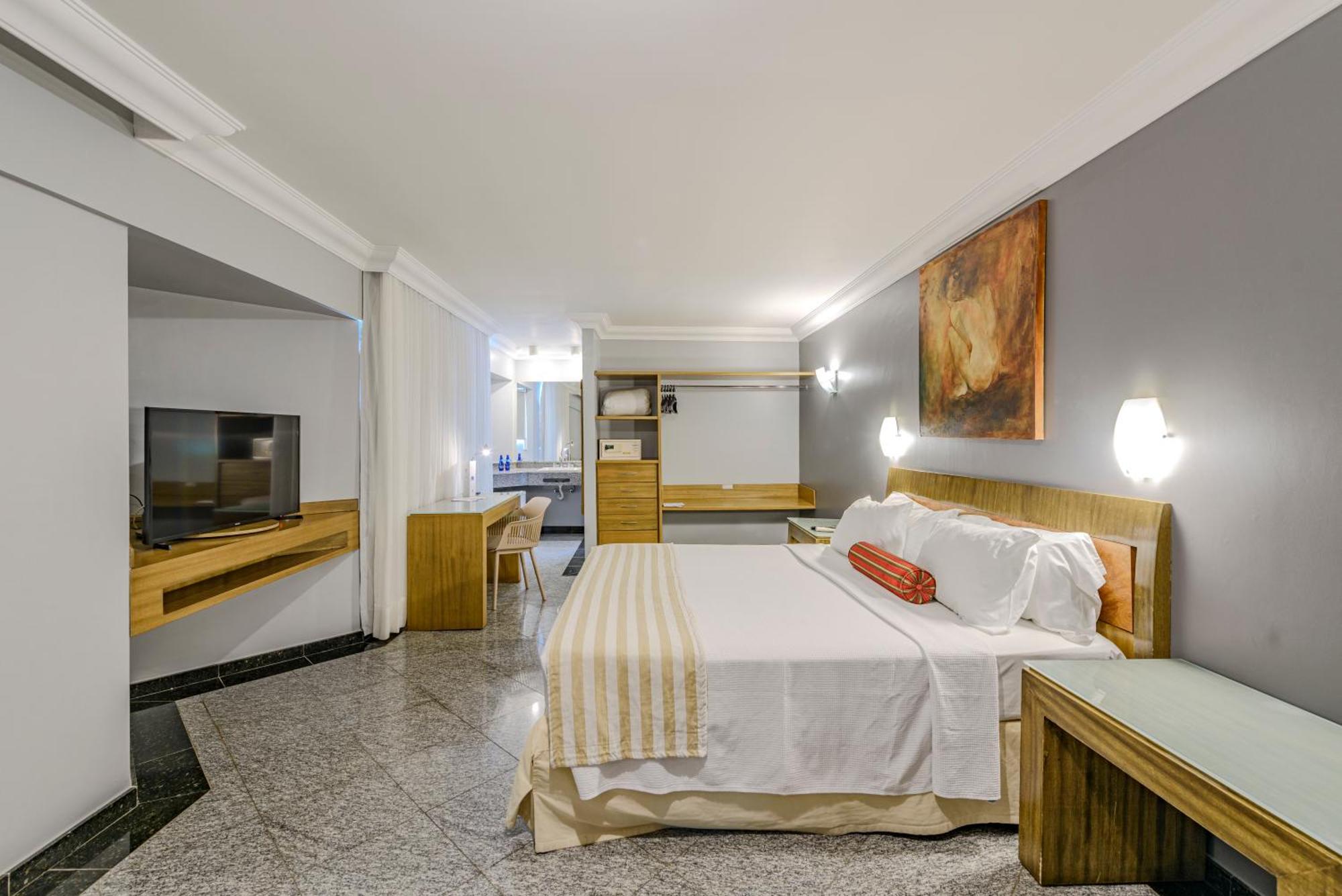 Plaza Executive 4*