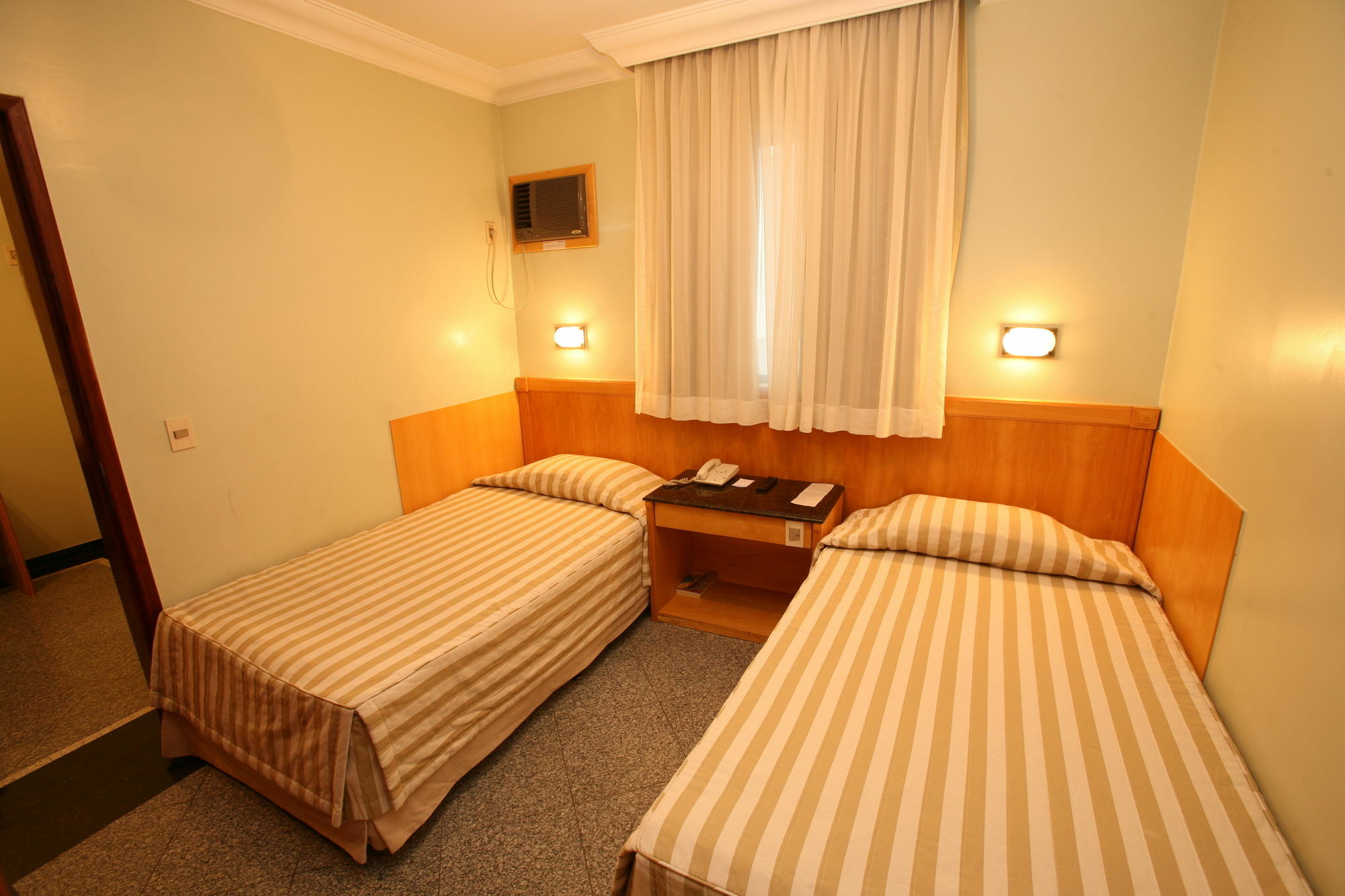 Hotel Plaza Executive